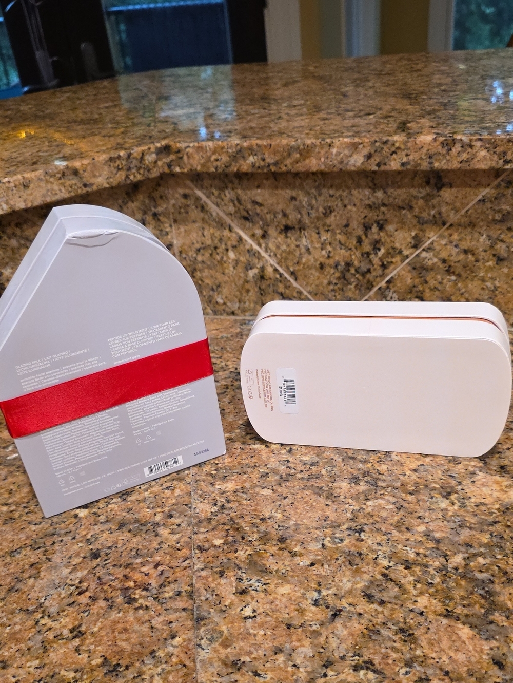 2 Rhode Boxes - Picture 4 of 6